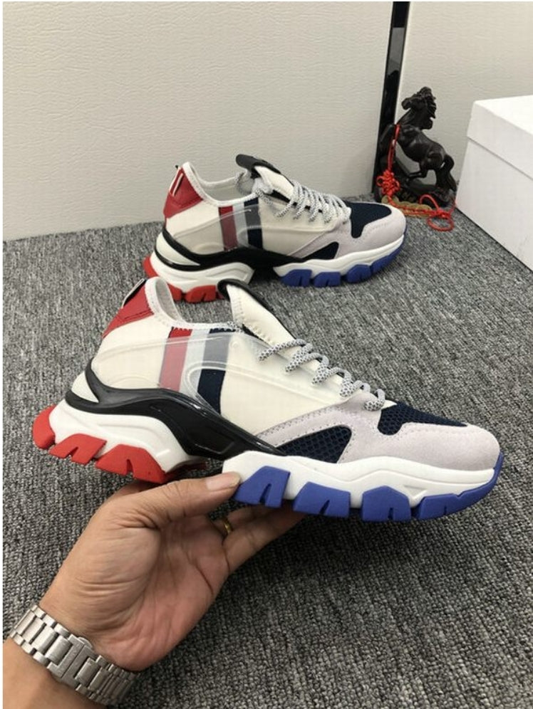 Les baskets sneakers Moncler combinent style sophistiqué et performance haut de gamme.

 leur design élégant.pas cher.le moins cher.