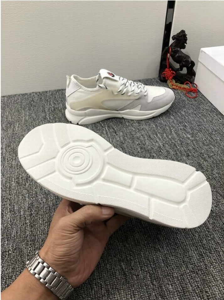Les baskets sneakers Moncler combinent style sophistiqué et performance haut de gamme.

 leur design élégant.pas cher.le moins cher.