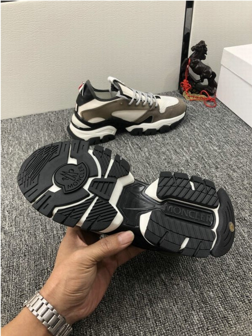 Les baskets sneakers Moncler combinent style sophistiqué et performance haut de gamme.

 leur design élégant.pas cher.le moins cher.
