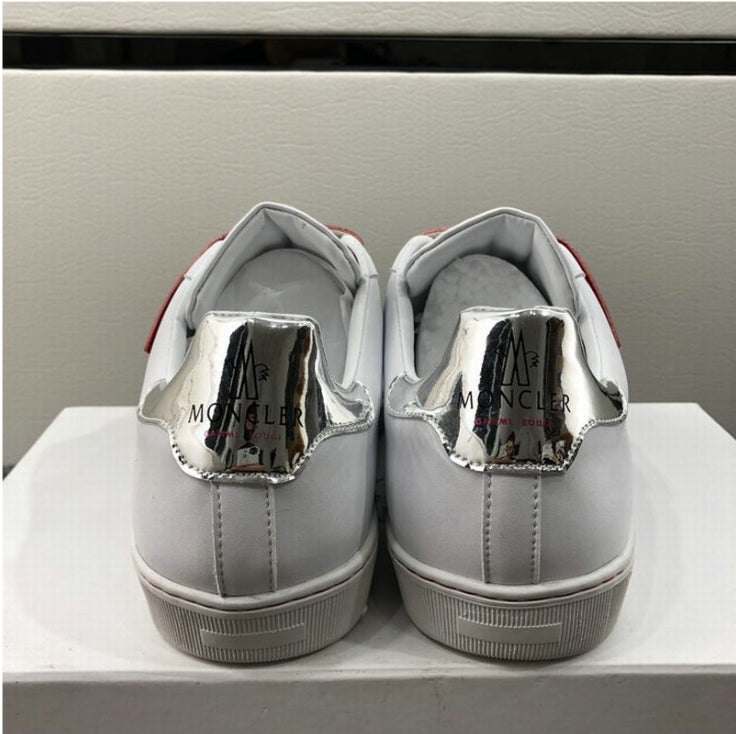 Les baskets sneakers Moncler combinent style sophistiqué et performance haut de gamme.

 leur design élégant.pas cher.le moins cher.