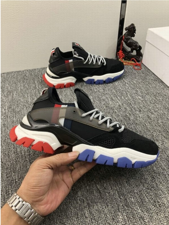 Les baskets sneakers Moncler combinent style sophistiqué et performance haut de gamme.

 leur design élégant.pas cher.le moins cher.