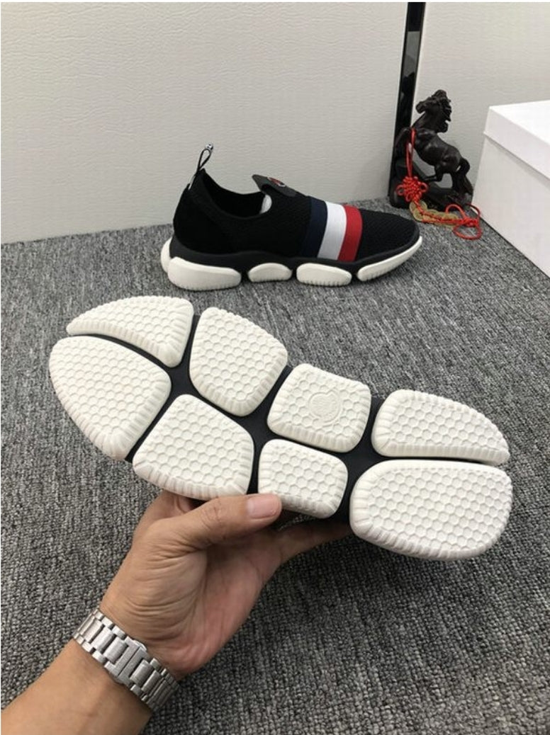 Les baskets sneakers Moncler combinent style sophistiqué et performance haut de gamme.

 leur design élégant.pas cher.le moins cher.