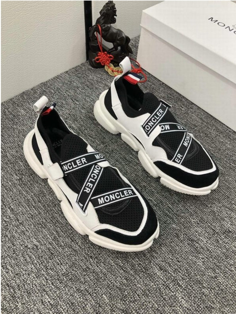 Les baskets sneakers Moncler combinent style sophistiqué et performance haut de gamme.

 leur design élégant.pas cher.le moins cher.