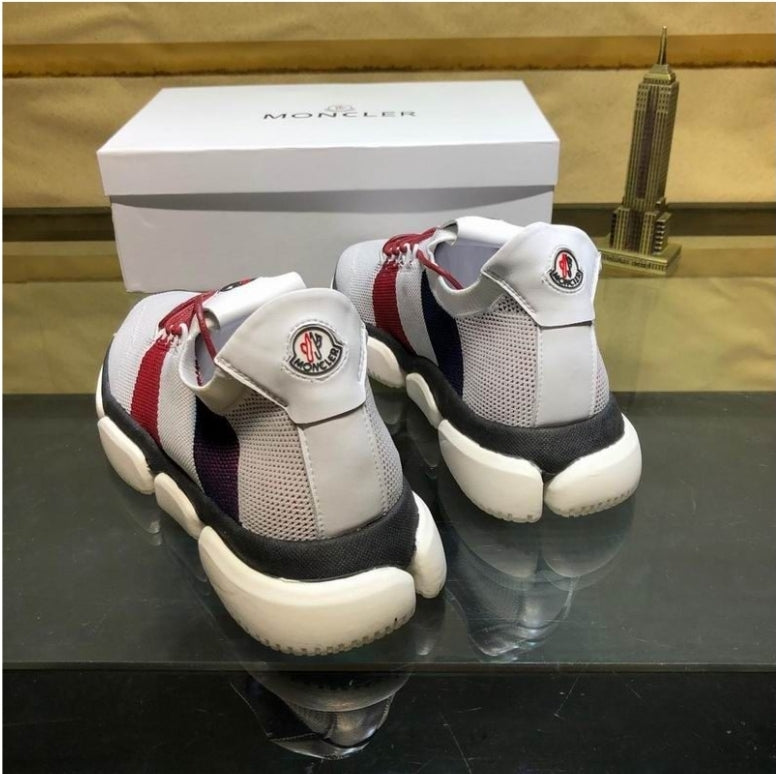 Les baskets sneakers Moncler combinent style sophistiqué et performance haut de gamme.

 leur design élégant.pas cher.le moins cher.