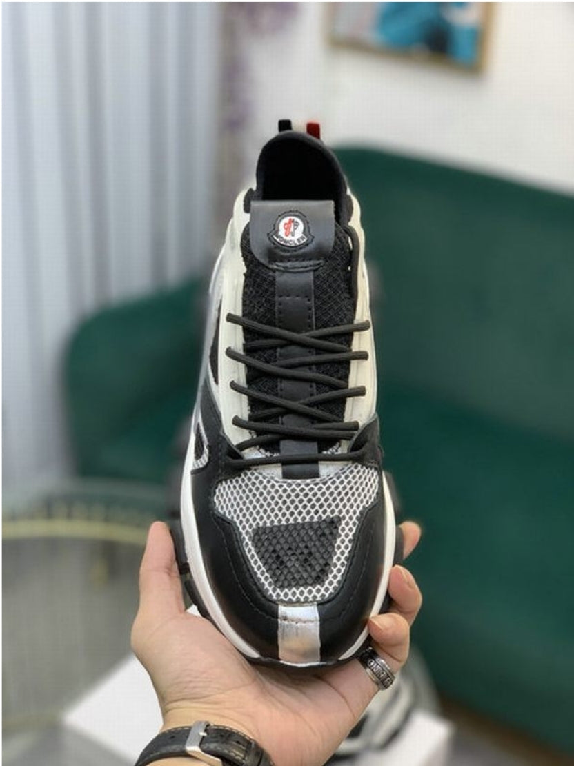 Les baskets sneakers Moncler combinent style sophistiqué et performance haut de gamme.
 leur design élégant. Pas cher. Moins Cher.