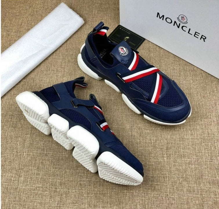 Les baskets sneakers Moncler combinent style sophistiqué et performance haut de gamme.

 leur design élégant.pas cher.le moins cher.