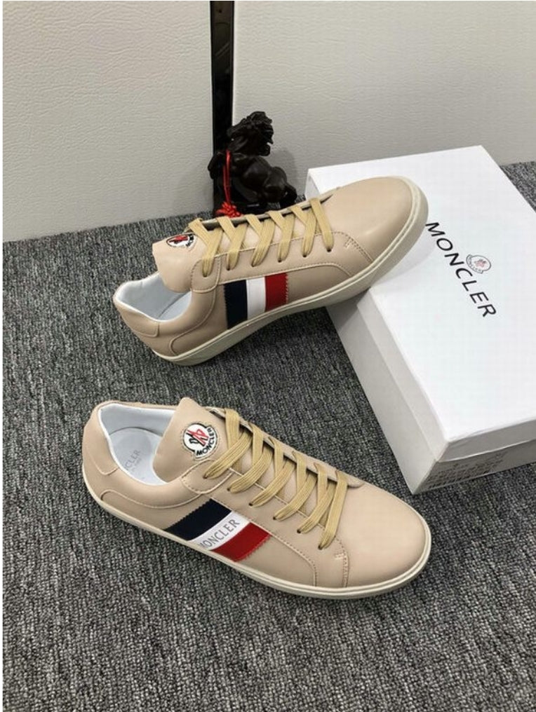 Les baskets sneakers Moncler combinent style sophistiqué et performance haut de gamme.

 leur design élégant.pas cher.le moins cher.