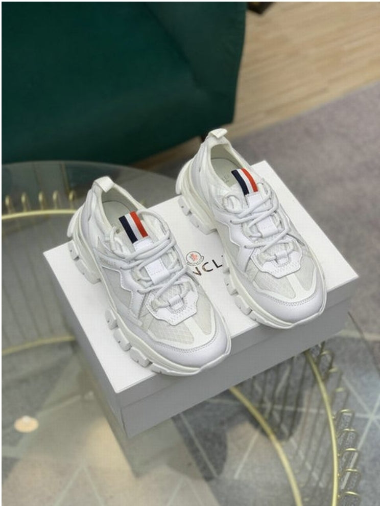 Les baskets sneakers Moncler combinent style sophistiqué et performance haut de gamme.

 leur design élégant.pas cher.le moins cher.