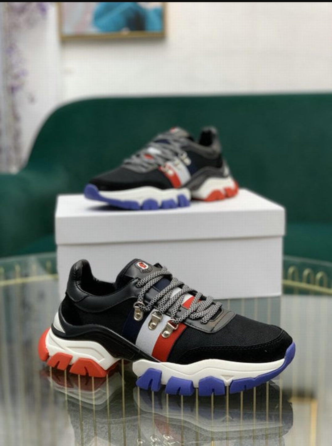 Les baskets sneakers Moncler combinent style sophistiqué et performance haut de gamme.

 leur design élégant.pas cher.le moins cher.