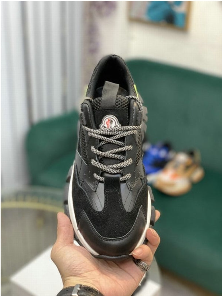 Les baskets sneakers Moncler combinent style sophistiqué et performance haut de gamme.

 leur design élégant.pas cher.le moins cher.