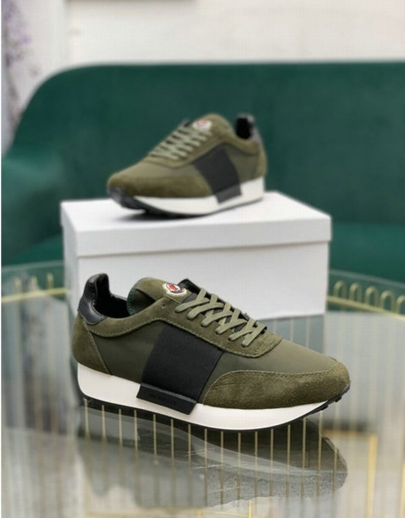 Les baskets sneakers Moncler combinent style sophistiqué et performance haut de gamme.

 leur design élégant.pas cher.le moins cher.