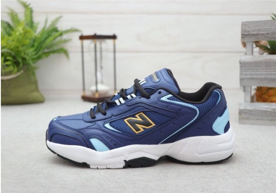 Les baskets New Balance allient style et confort. Leur design classique et leurs matériaux de haute qualité en font un choix idéal pour les amateurs de sneakers.pas cher. Le moins cher.