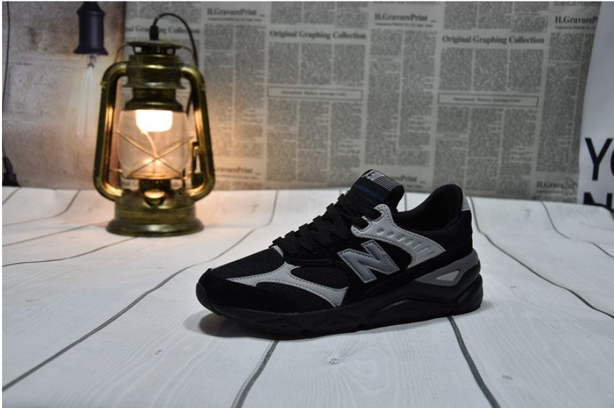 Les baskets New Balance allient style et confort. Leur design classique et leurs matériaux de haute qualité en font un choix idéal pour les amateurs de sneakers.pas cher. Le moins cher.
