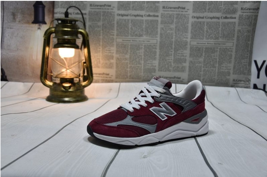 Les baskets New Balance allient style et confort. Leur design classique et leurs matériaux de haute qualité en font un choix idéal pour les amateurs de sneakers.pas cher. Le moins cher.