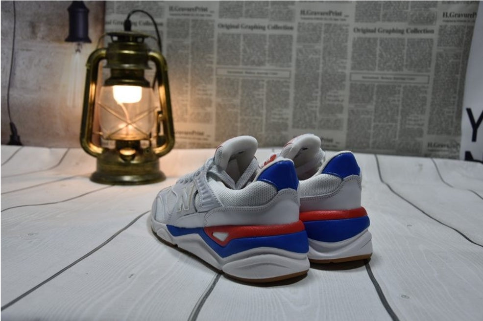 Les baskets New Balance allient style et confort. Leur design classique et leurs matériaux de haute qualité en font un choix idéal pour les amateurs de sneakers.pas cher. Le moins cher.