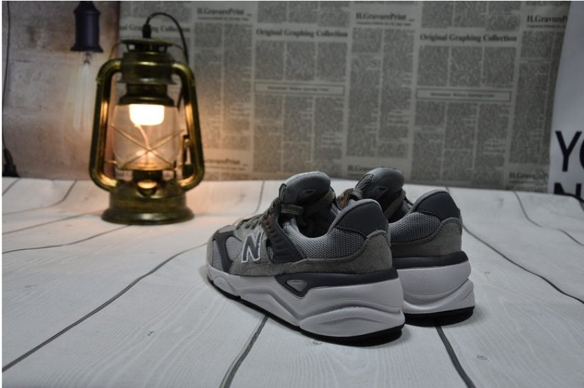 Les baskets New Balance allient style et confort. Leur design classique et leurs matériaux de haute qualité en font un choix idéal pour les amateurs de sneakers.pas cher. Le moins cher.