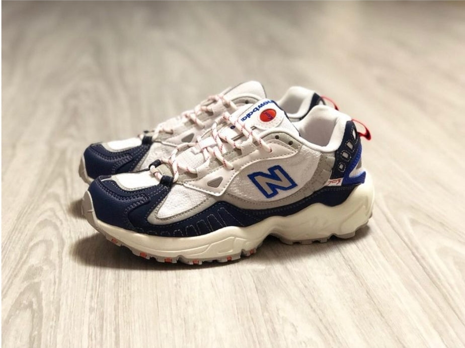 Les baskets New Balance allient style et confort. Leur design classique et leurs matériaux de haute qualité en font un choix idéal pour les amateurs de sneakers.pas cher. Le moins cher.