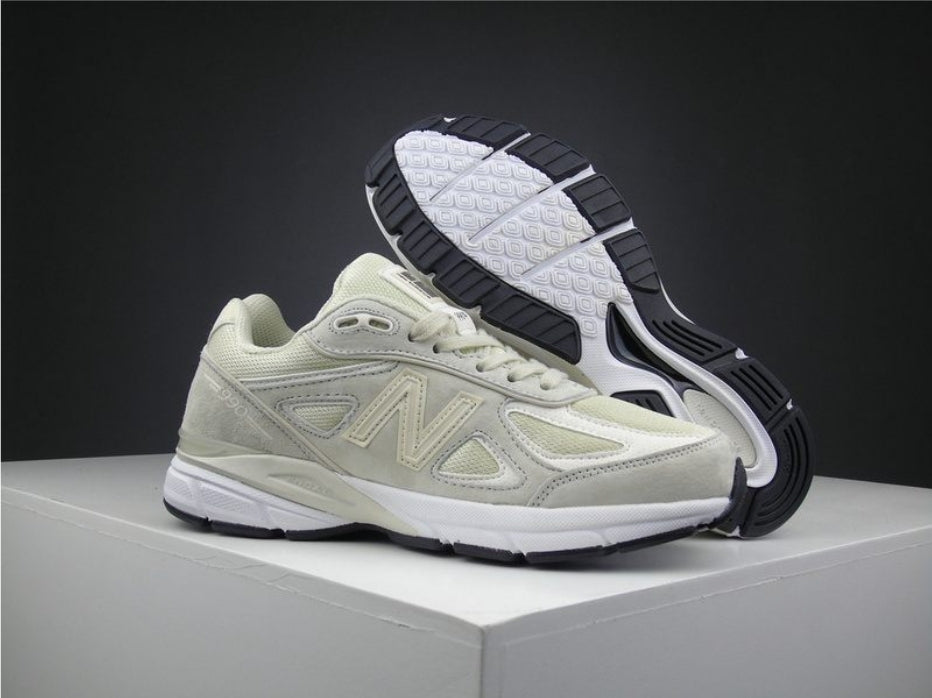 Les baskets New Balance allient style et confort. Leur design classique et leurs matériaux de haute qualité en font un choix idéal pour les amateurs de sneakers.pas cher. Le moins cher.