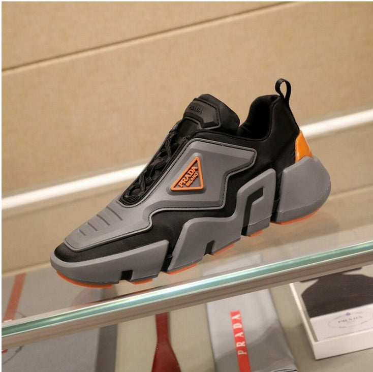 Les baskets sneakers Prada incarnent un style emblématique et un luxe italien.

 leur design élégant.pas cher,le moins cher.