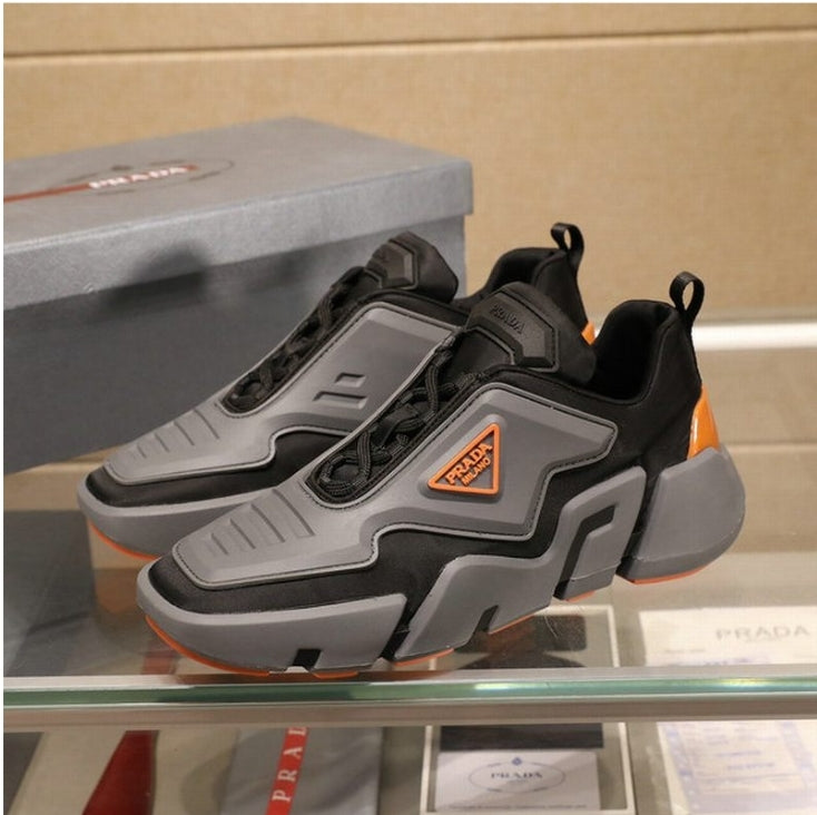 Les baskets sneakers Prada incarnent un style emblématique et un luxe italien.

 leur design élégant.pas cher,le moins cher.