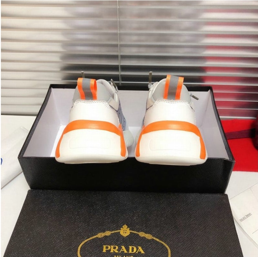 Les baskets sneakers Prada incarnent un style emblématique et un luxe italien.

 leur design élégant.pas cher,le moins cher.