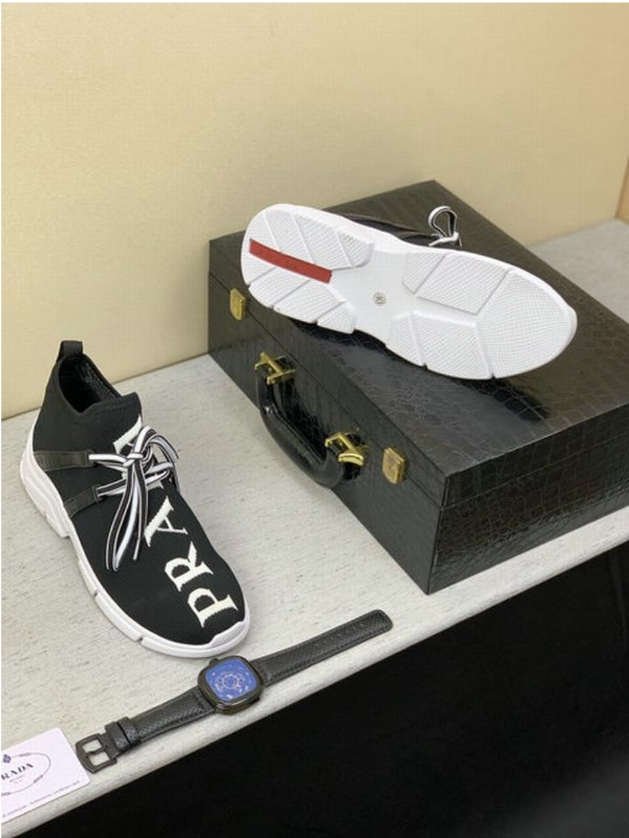 Les baskets sneakers Prada incarnent un style emblématique et un luxe italien.

 leur design élégant.pas cher,le moins cher.