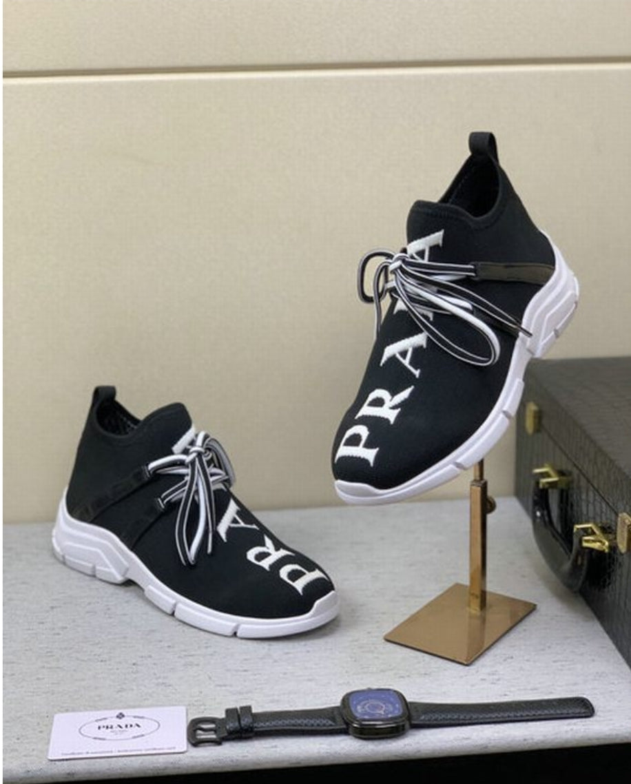 Les baskets sneakers Prada incarnent un style emblématique et un luxe italien.

 leur design élégant.pas cher,le moins cher.