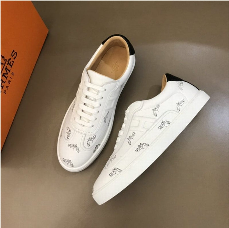 Les baskets sneakers Prada incarnent un style emblématique et un luxe italien.

 leur design élégant.pas cher,le moins cher.
