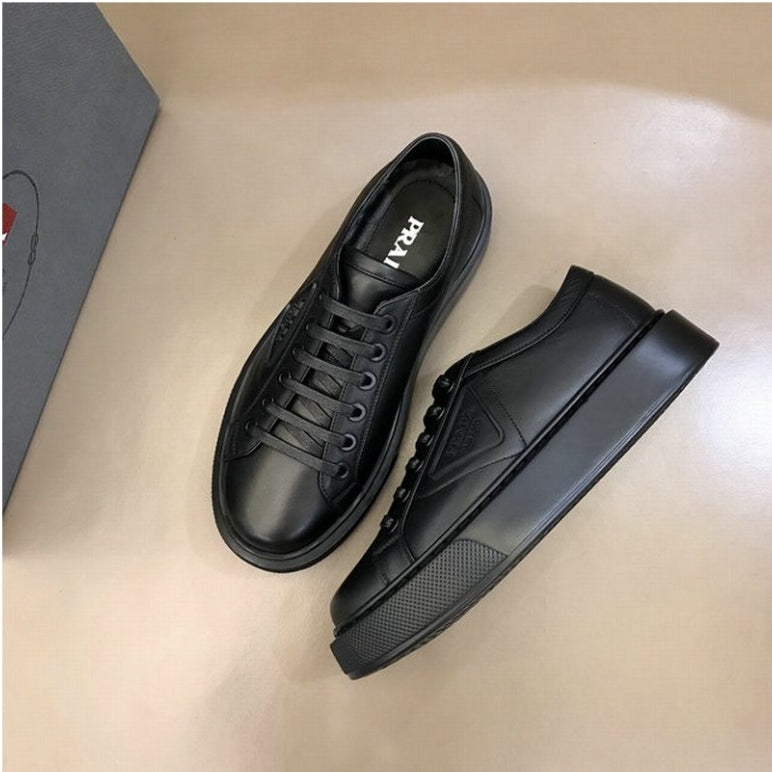 Les baskets sneakers Prada incarnent un style emblématique et un luxe italien.

 leur design élégant.pas cher,le moins cher.