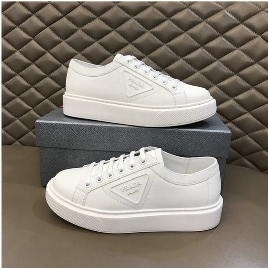 Les baskets sneakers Prada incarnent un style emblématique et un luxe italien.

 leur design élégant.pas cher,le moins cher.