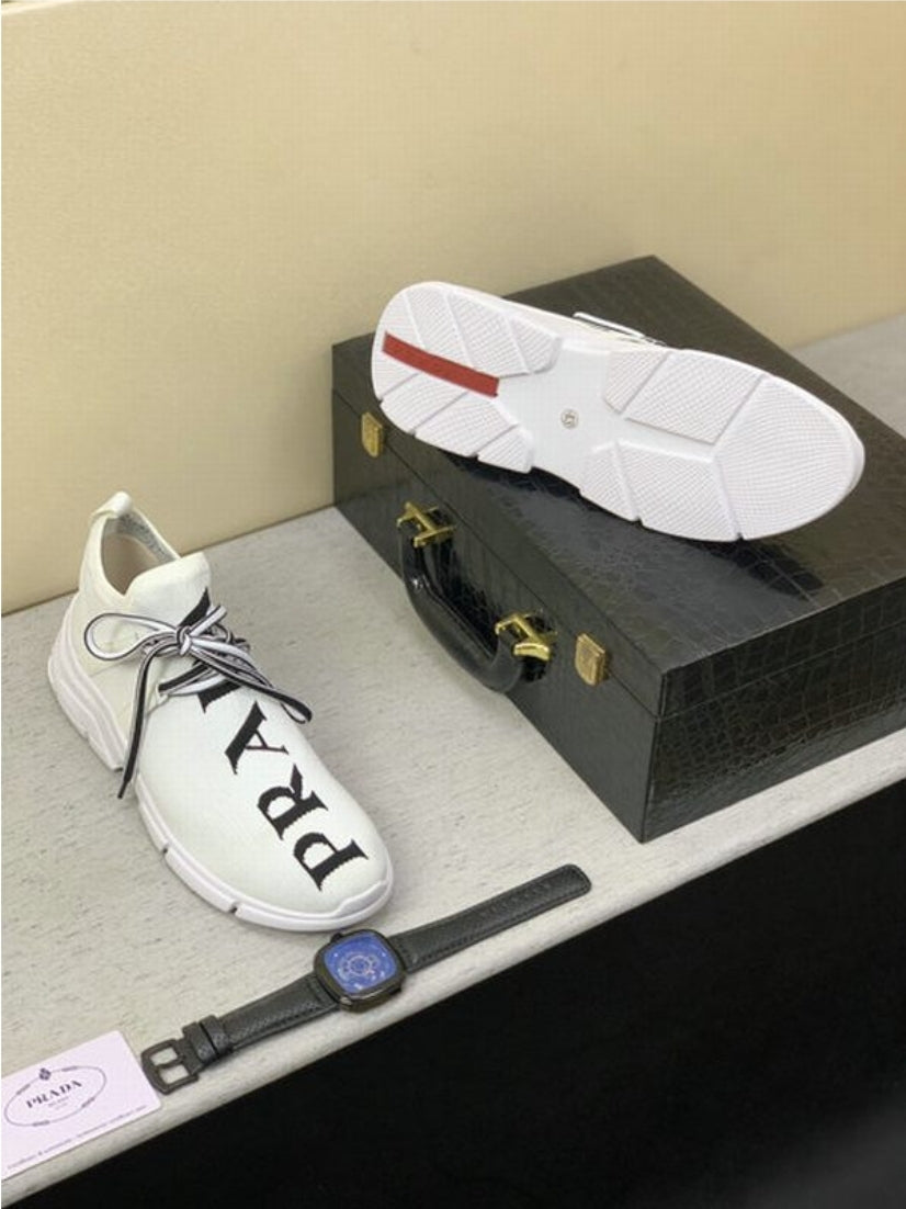 Les baskets sneakers Prada incarnent un style emblématique et un luxe italien.

 leur design élégant.pas cher,le moins cher.