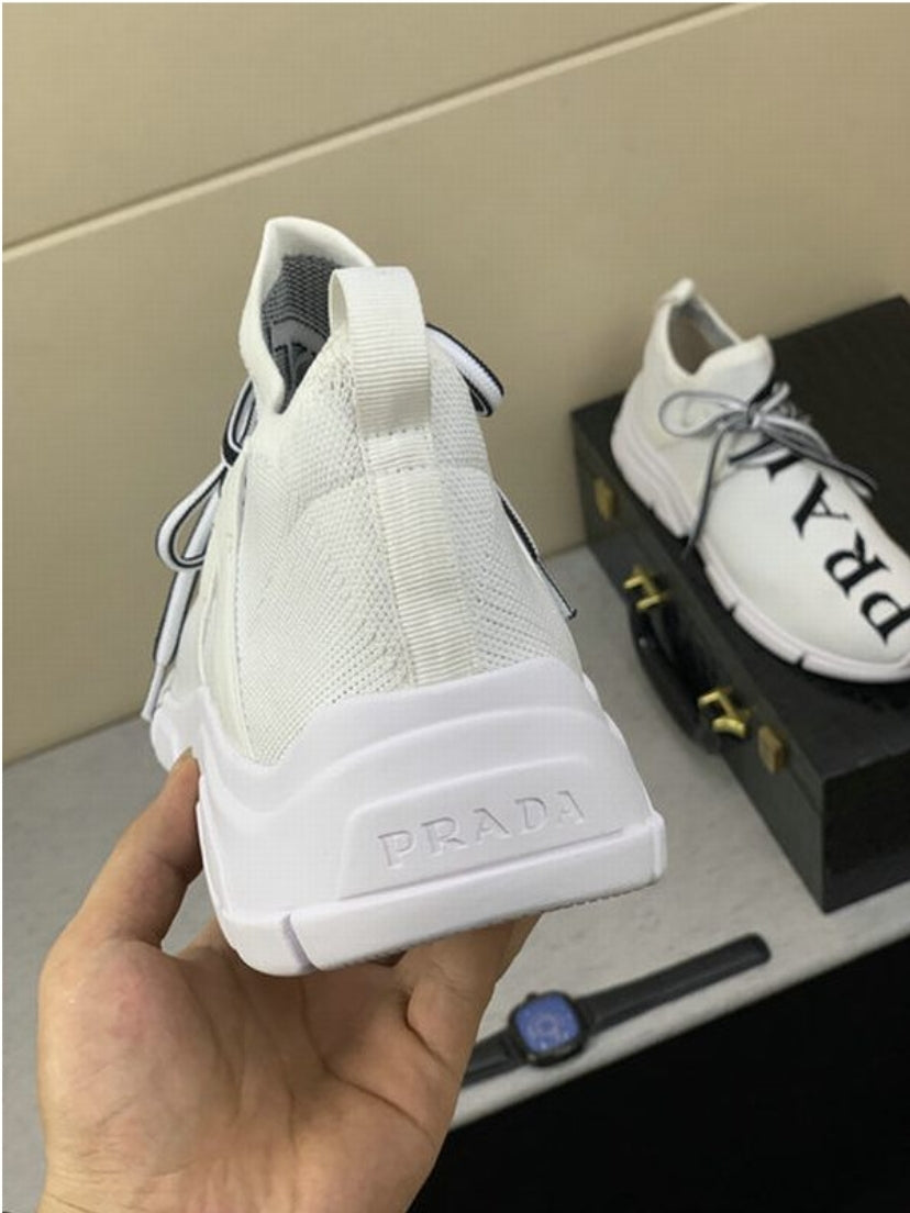 Les baskets sneakers Prada incarnent un style emblématique et un luxe italien.

 leur design élégant.pas cher,le moins cher.