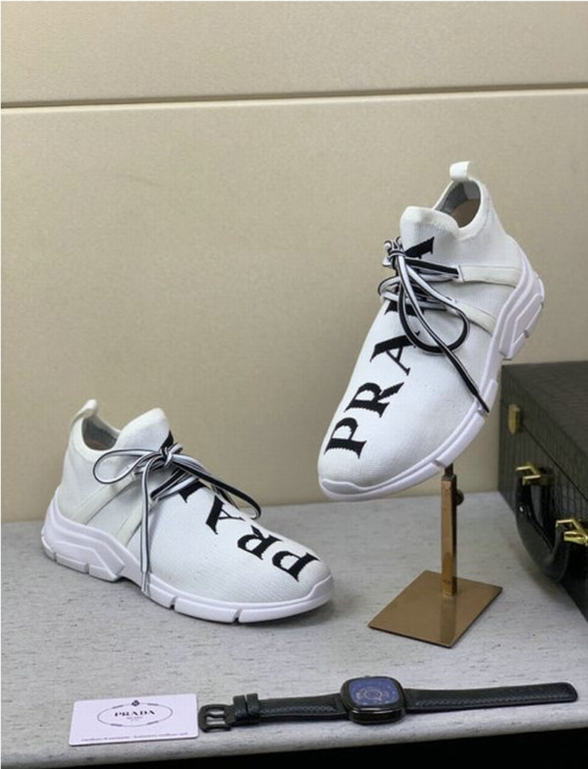 Les baskets sneakers Prada incarnent un style emblématique et un luxe italien.

 leur design élégant.pas cher,le moins cher.