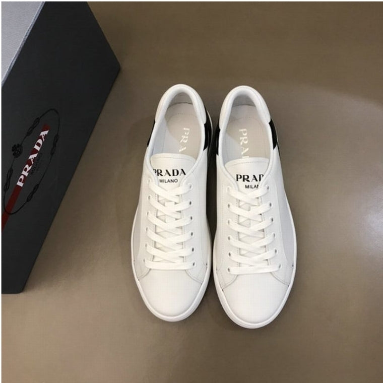 Les baskets sneakers Prada incarnent un style emblématique et un luxe italien.

 leur design élégant.pas cher,le moins cher.