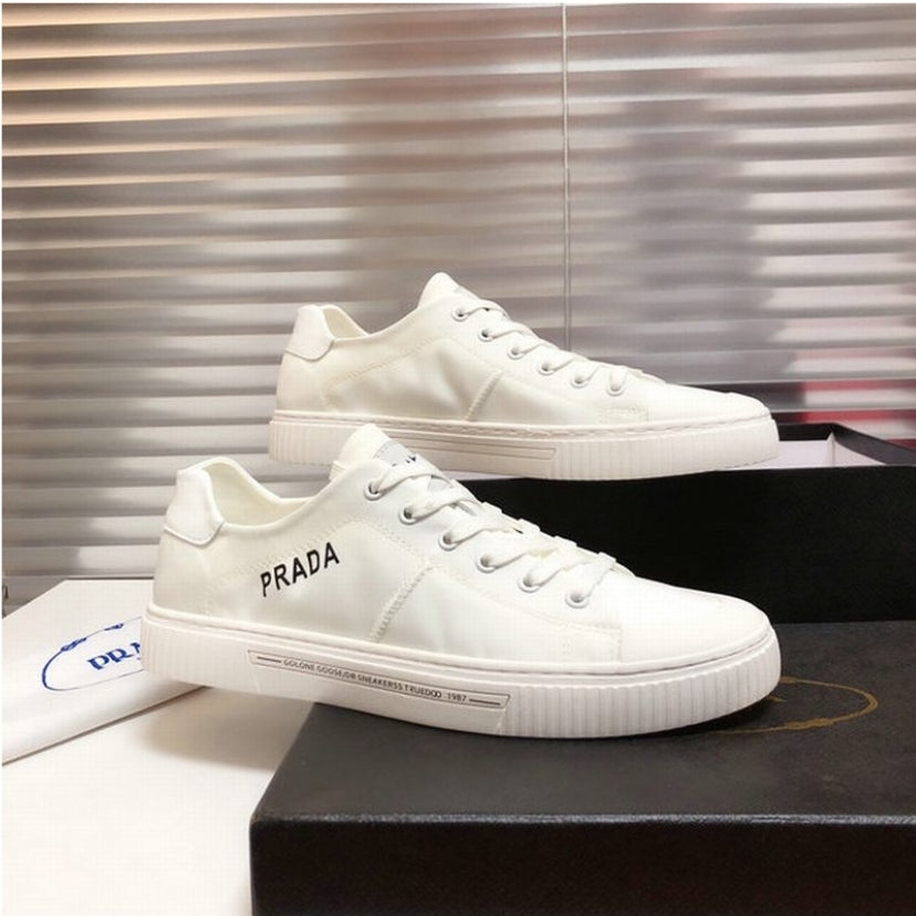 Les baskets sneakers Prada incarnent un style emblématique et un luxe italien.

 leur design élégant.pas cher,le moins cher.