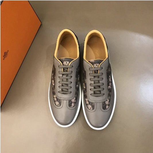 Les baskets sneakers Prada incarnent un style emblématique et un luxe italien.

 leur design élégant.pas cher,le moins cher.