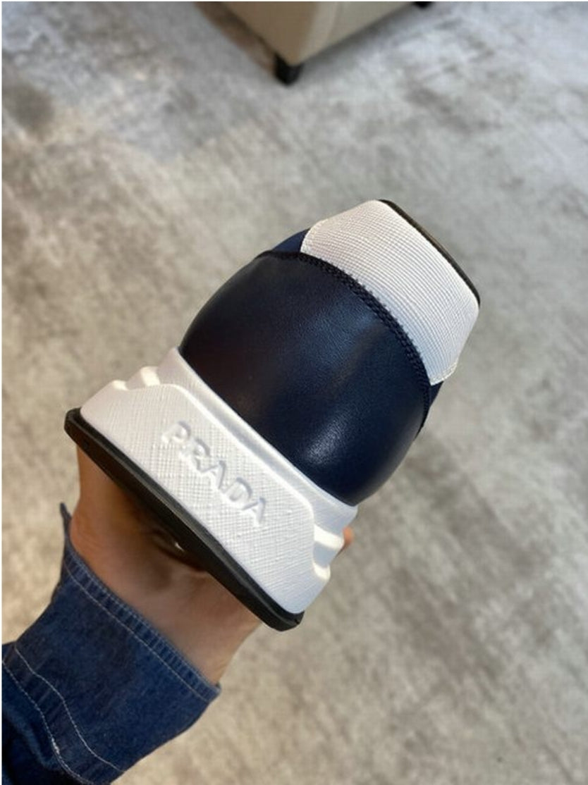Les baskets sneakers Prada incarnent un style emblématique et un luxe italien.

 leur design élégant.pas cher,le moins cher.