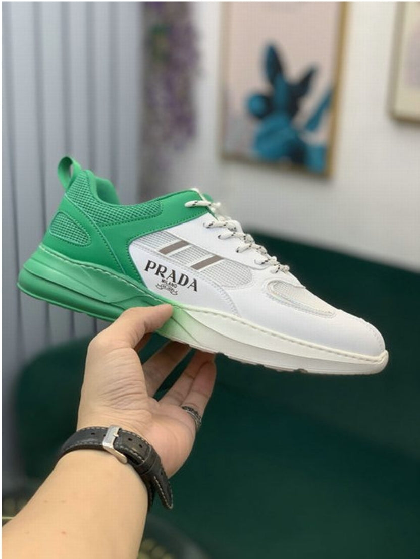 Les baskets sneakers Prada incarnent un style emblématique et un luxe italien.

 leur design élégant.pas cher,le moins cher.