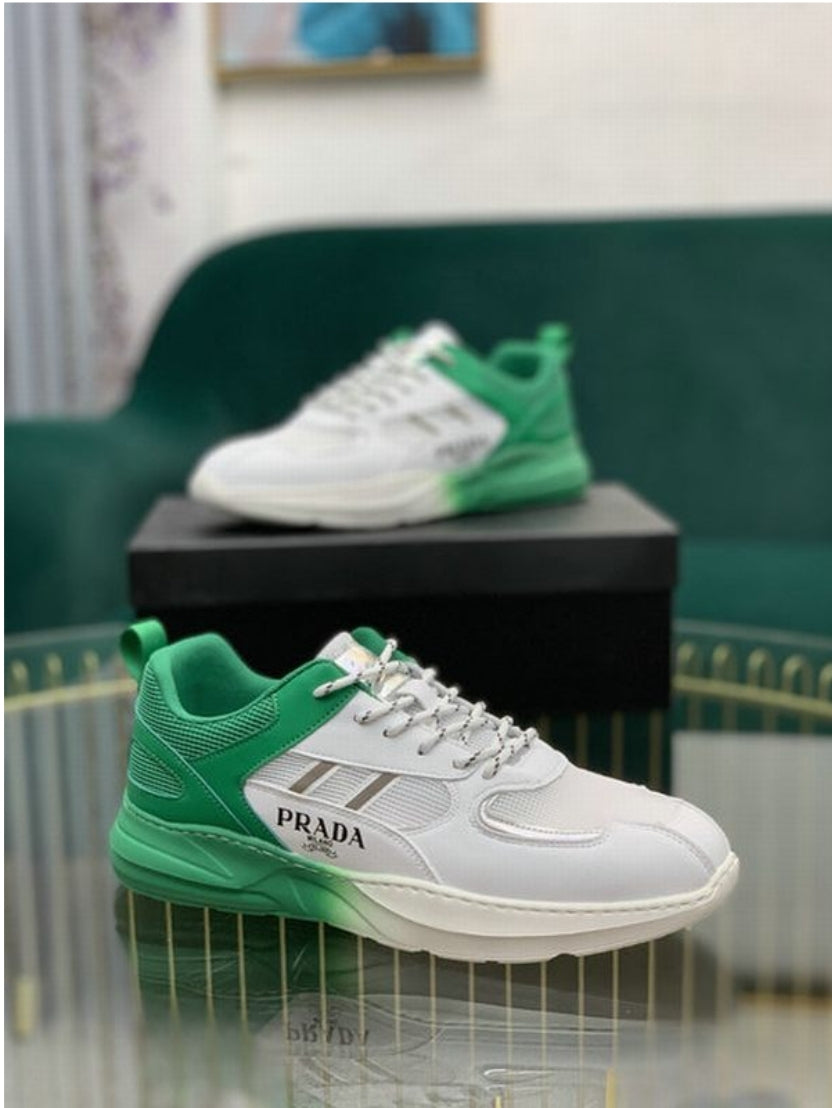 Les baskets sneakers Prada incarnent un style emblématique et un luxe italien.

 leur design élégant.pas cher,le moins cher.