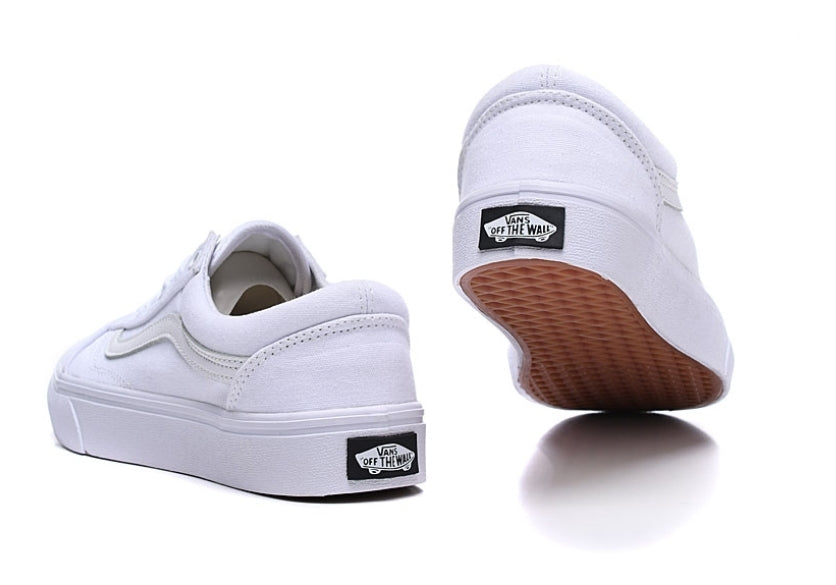 Les baskets Vans combinent  style et performance. Leur design  matériaux durables en font un  mode. Pas cher. Le moins cher.