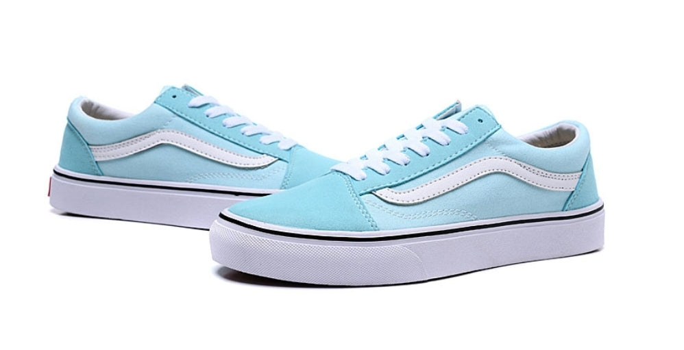 Les baskets Vans combinent  style et performance. Leur design  matériaux durables en font un  mode. Pas cher. Le moins cher.