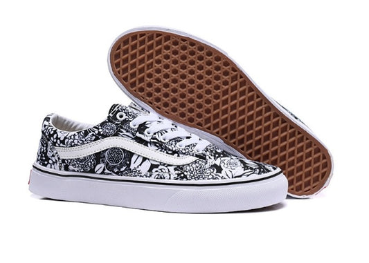Les baskets Vans combinent  style et performance. Leur design  matériaux durables en font un  mode. Pas cher. Le moins cher.