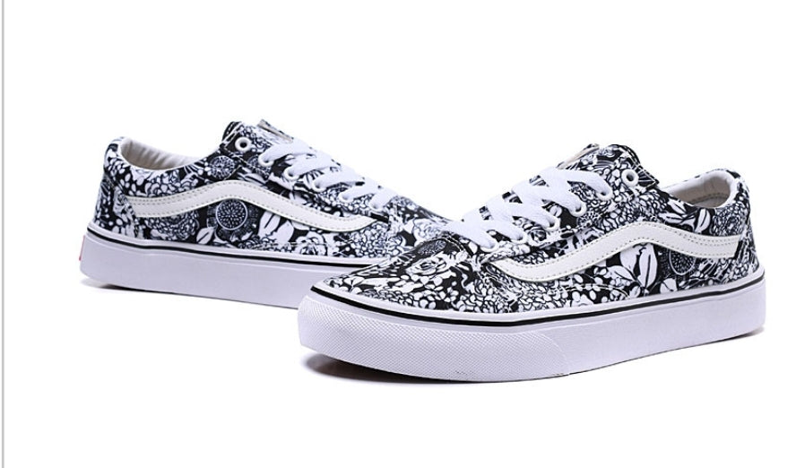 Les baskets Vans combinent  style et performance. Leur design  matériaux durables en font un  mode. Pas cher. Le moins cher.