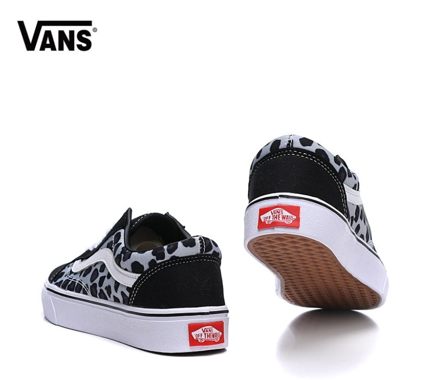 Les baskets Vans combinent  style et performance. Leur design  matériaux durables en font un  mode. Pas cher. Le moins cher.