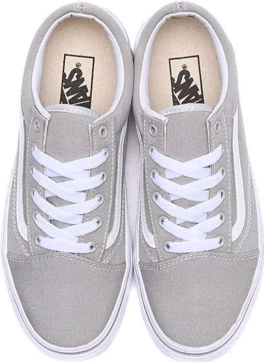 Les baskets Vans combinent  style et performance. Leur design  matériaux durables en font un  mode. Pas cher. Le moins cher.
