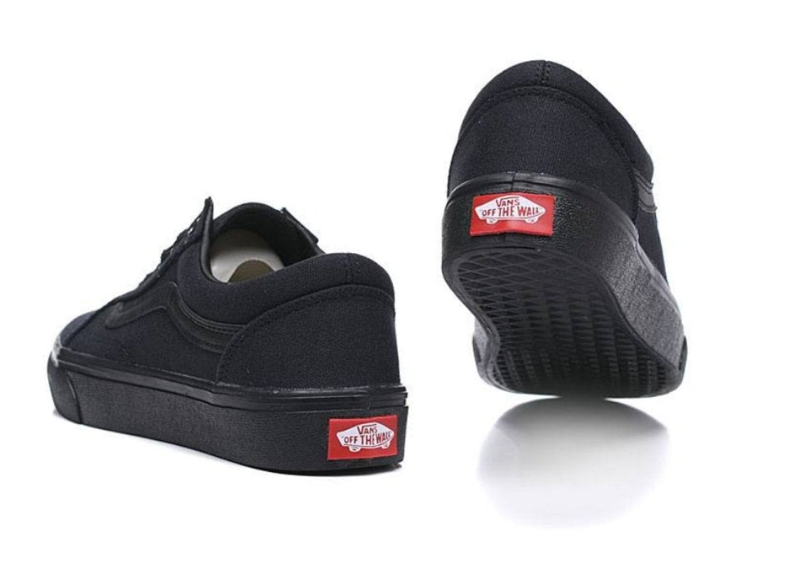 Les baskets Vans combinent  style et performance. Leur design  matériaux durables en font un  mode. Pas cher. Le moins cher.