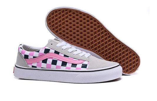 Les baskets Vans combinent  style et performance. Leur design  matériaux durables en font un  mode. Pas cher. Le moins cher.