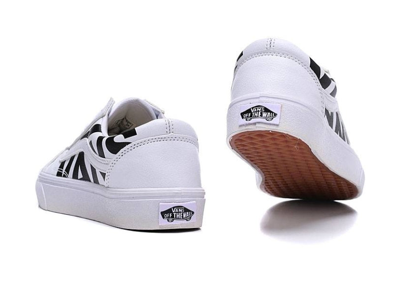 Les baskets Vans combinent  style et performance. Leur design  matériaux durables en font un  mode. Pas cher. Le moins cher.