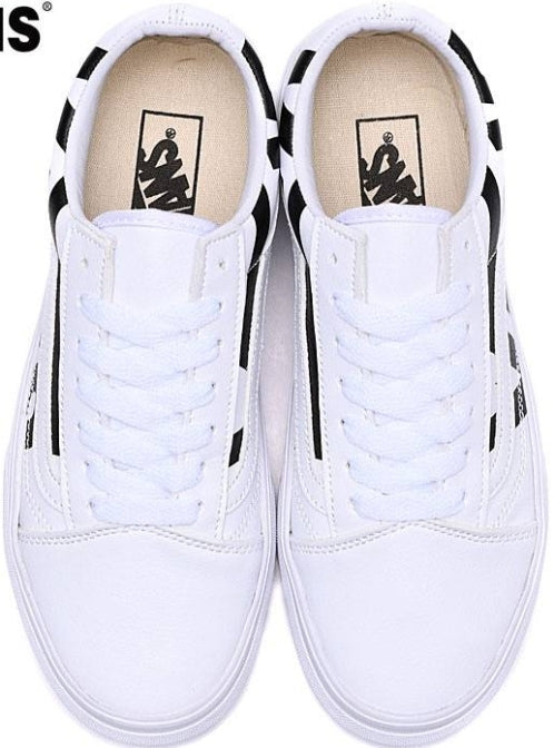 Les baskets Vans combinent  style et performance. Leur design  matériaux durables en font un  mode. Pas cher. Le moins cher.