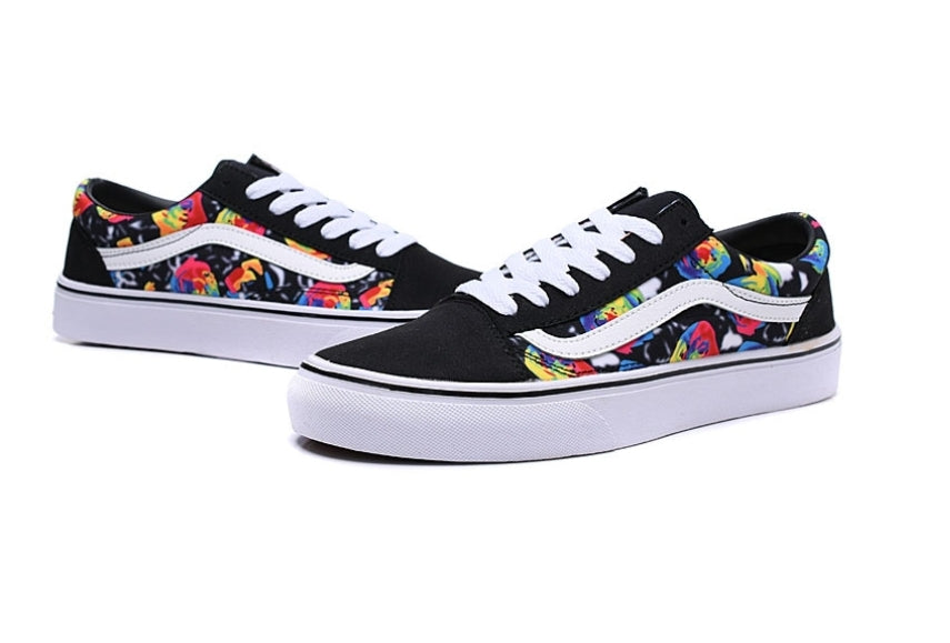 Les baskets Vans combinent  style et performance. Leur design  matériaux durables en font un  mode. Pas cher. Le moins cher.